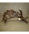 Antler clock with horizontal deer motive