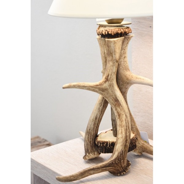 Hjorthorn bordslampa med lampskärm